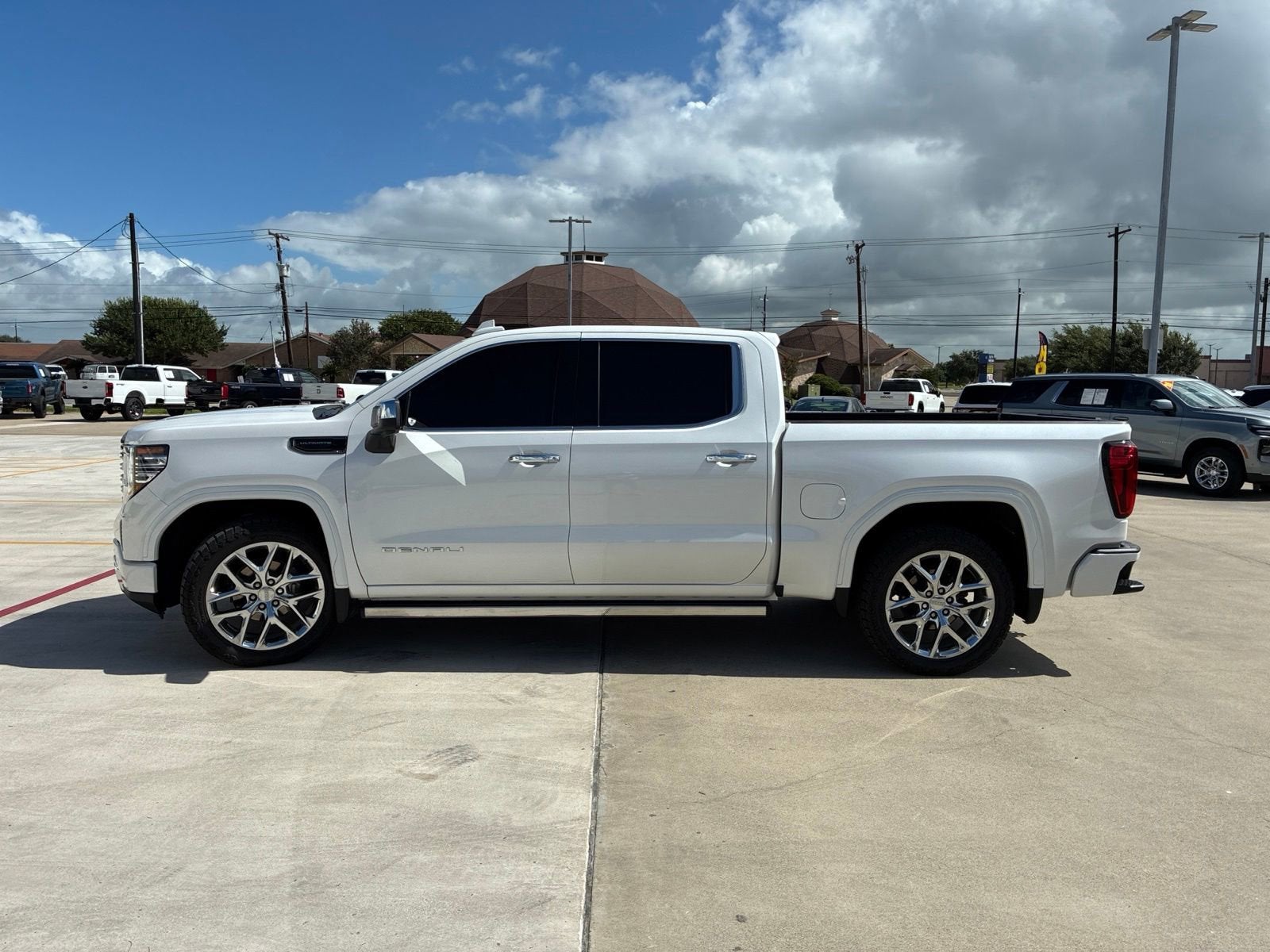2024 GMC Sierra 1500 — interior view