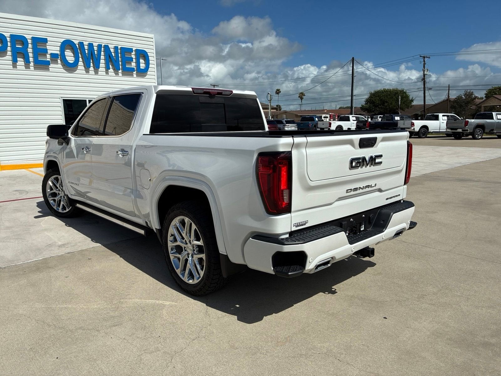 2024 GMC Sierra 1500 — detail view